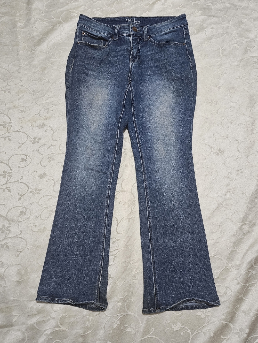 4/$20 Women's Dark Blue Flare Jeans